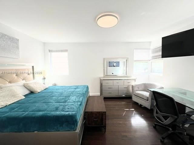 A11946902 — Miami Beach — 11