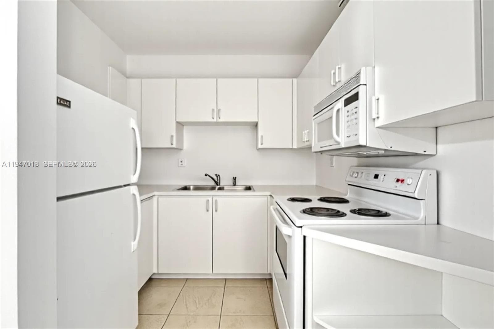 A11947018 — Miami Beach — 43