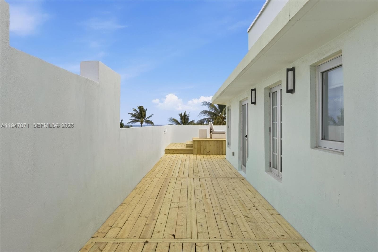 A11947071 — Miami Beach — 43