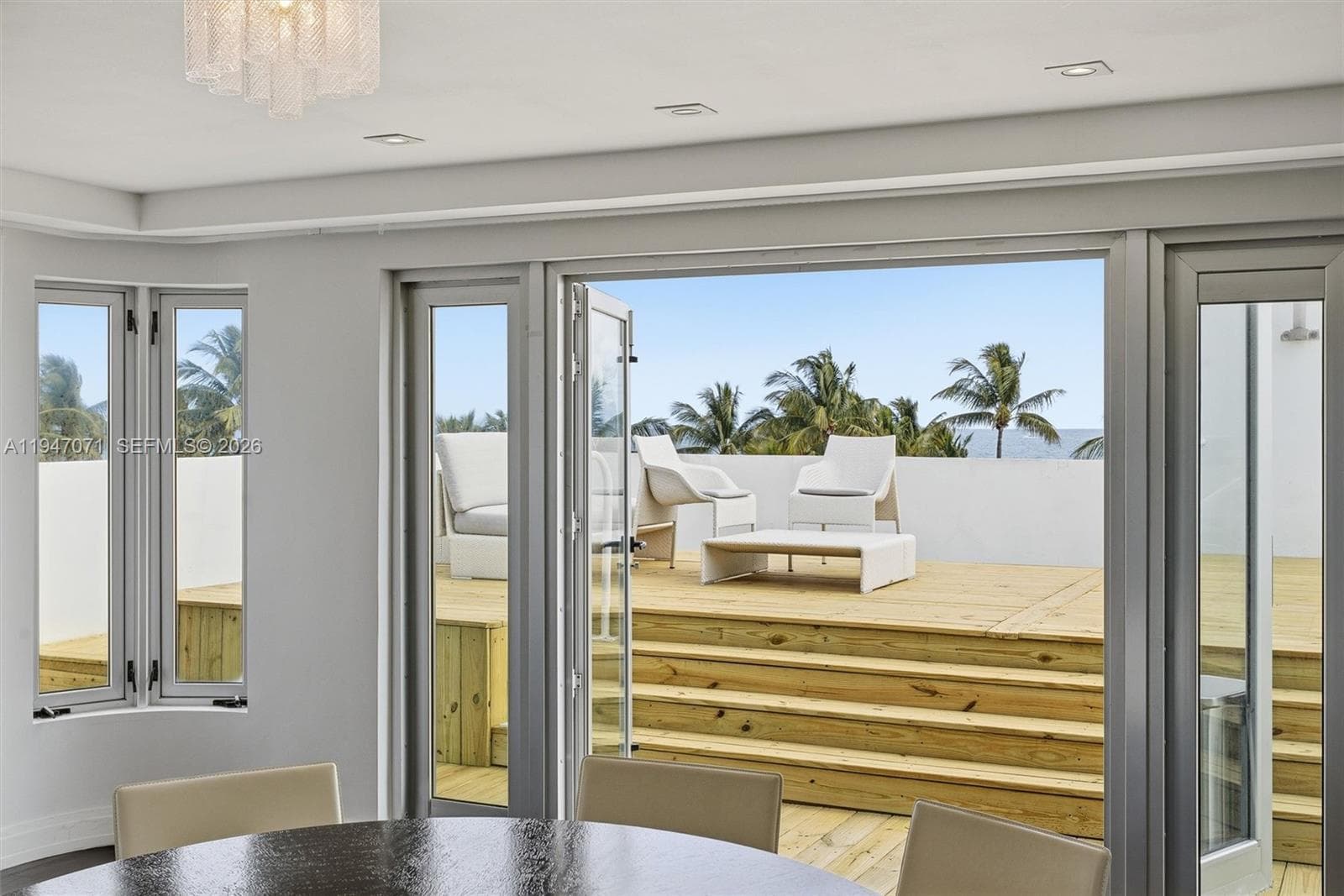 A11947071 — Miami Beach — 7