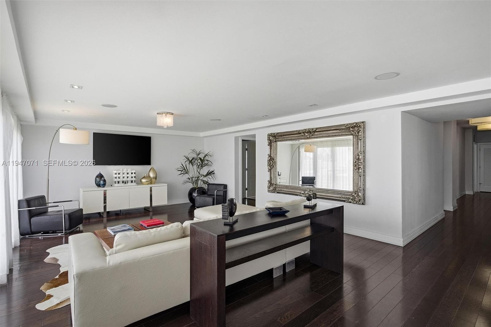 A11947071 — Miami Beach — 10