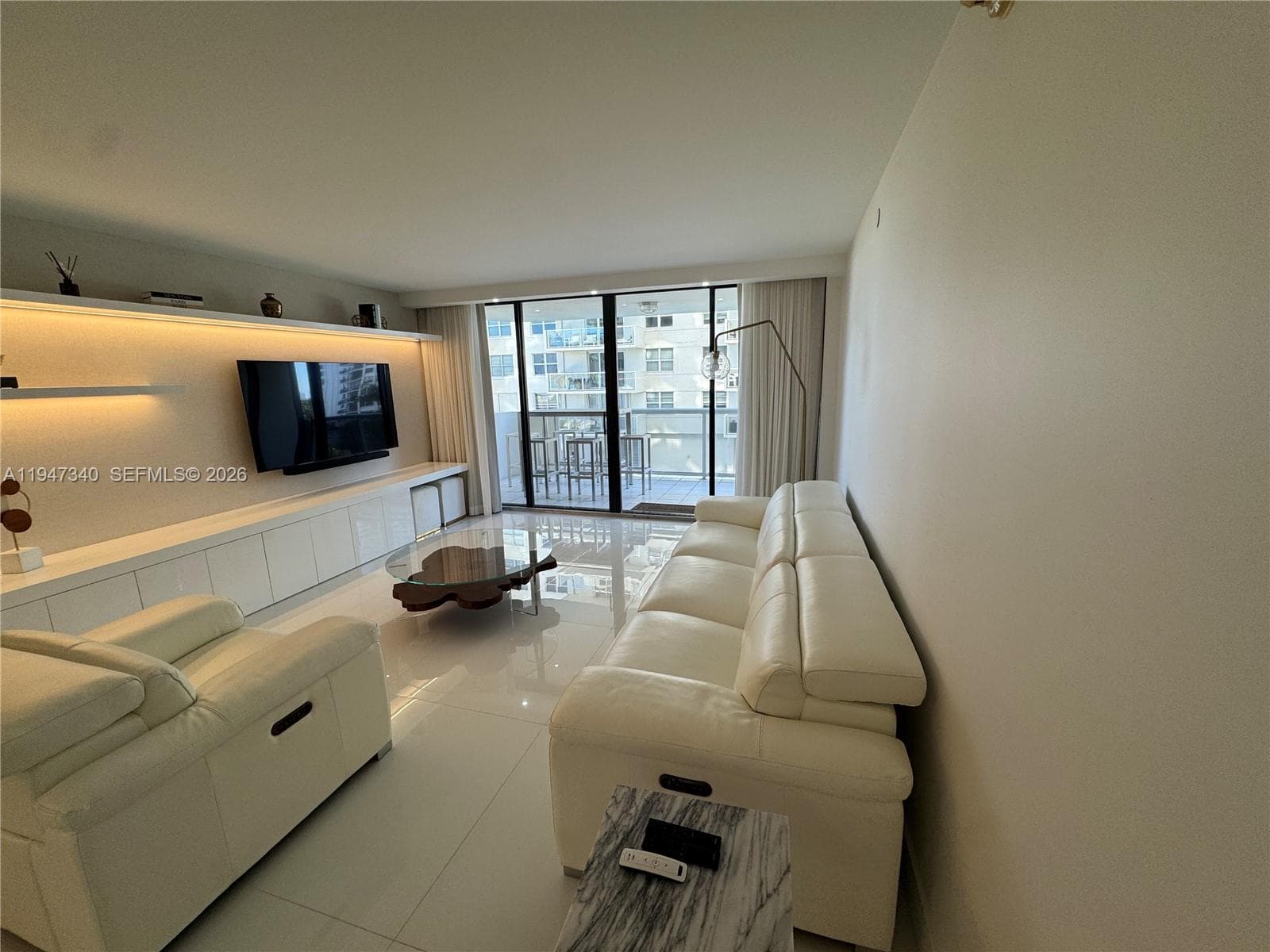 A11947340 — Miami Beach — 65