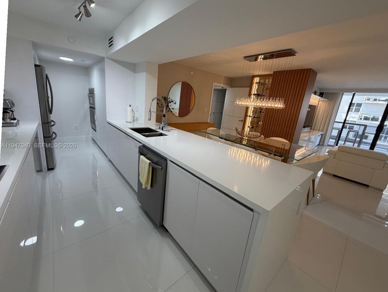 A11947340 — Miami Beach — 15