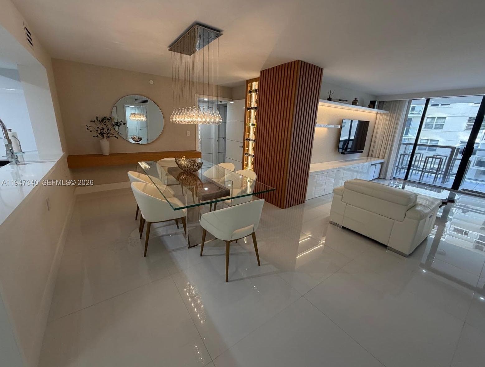 A11947340 — Miami Beach — 19