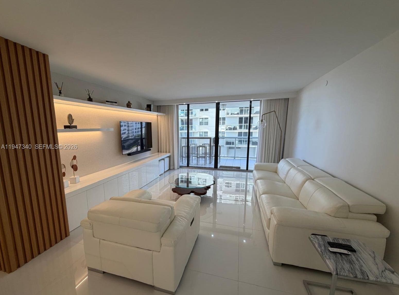 A11947340 — Miami Beach — 8