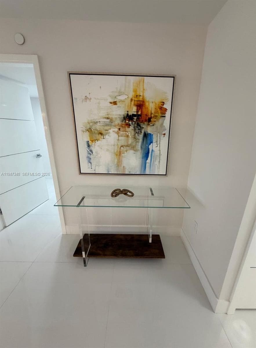 A11947340 — Miami Beach — 21
