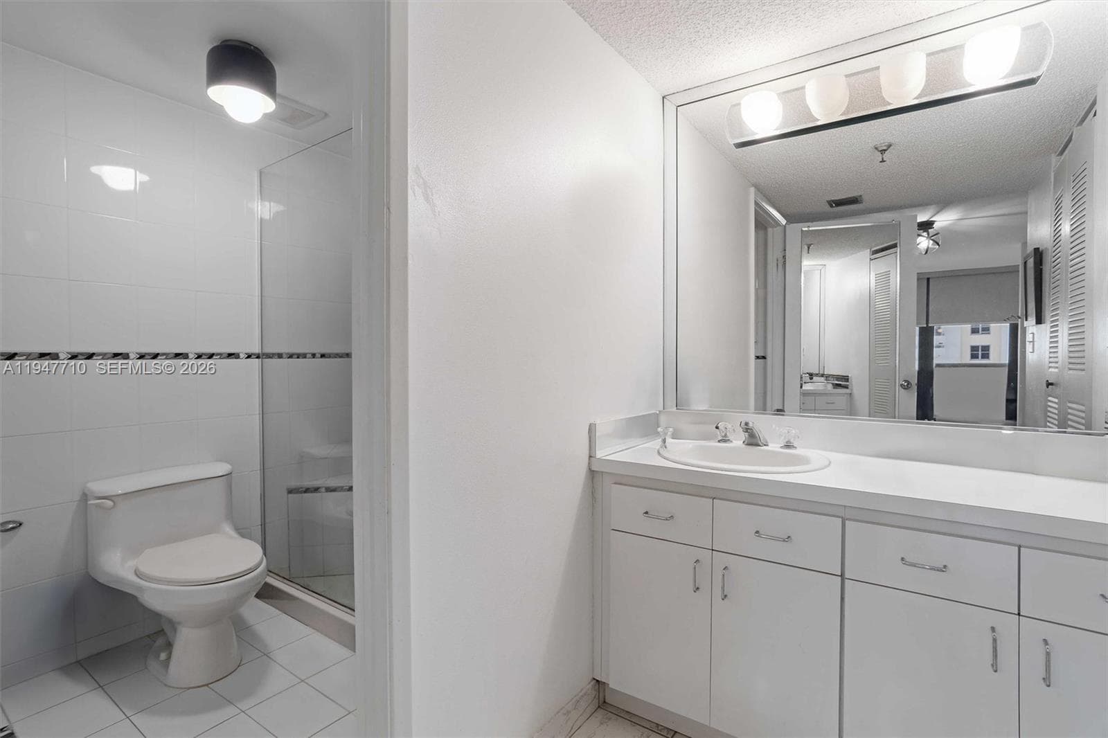 A11947710 — Miami Beach — 22