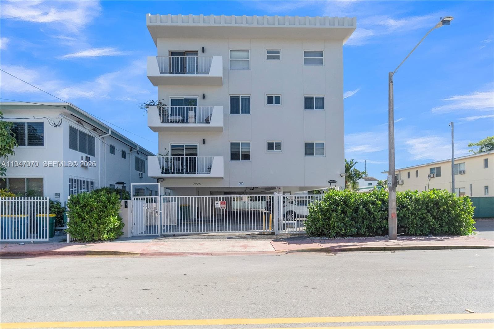 A11947970 — Miami Beach — 17
