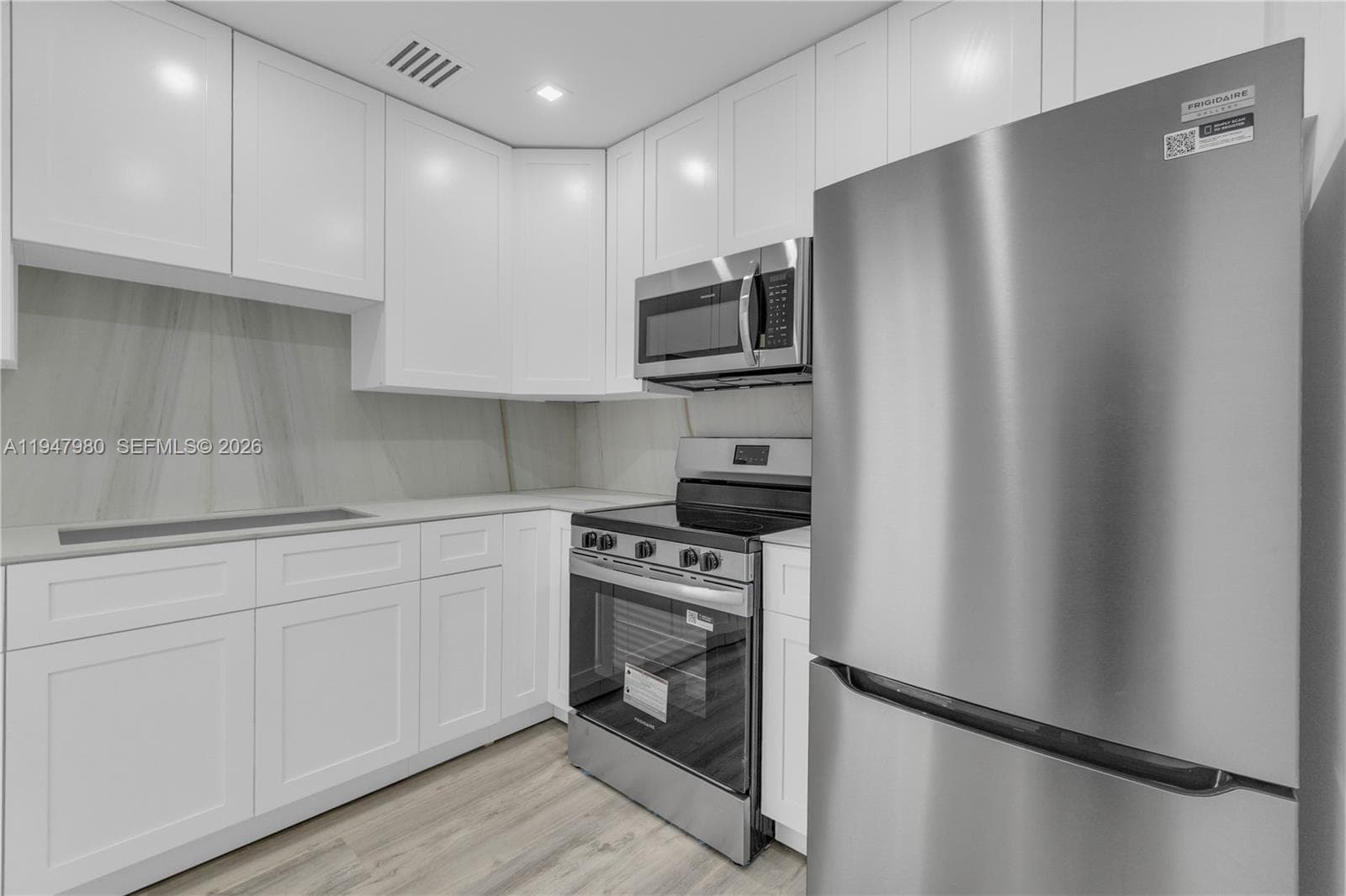 A11947980 — Miami Beach — 5