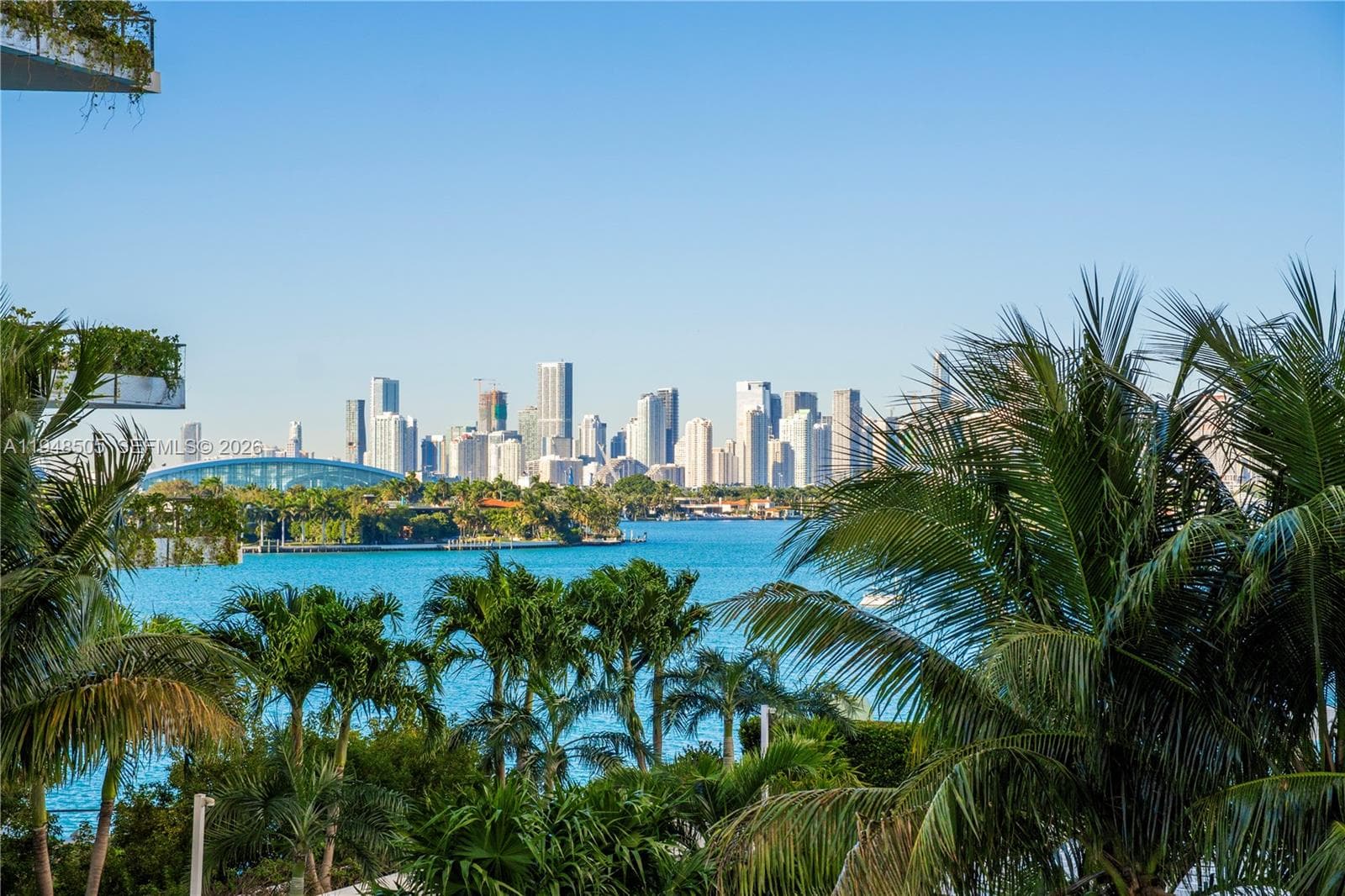A11948505 — Miami Beach