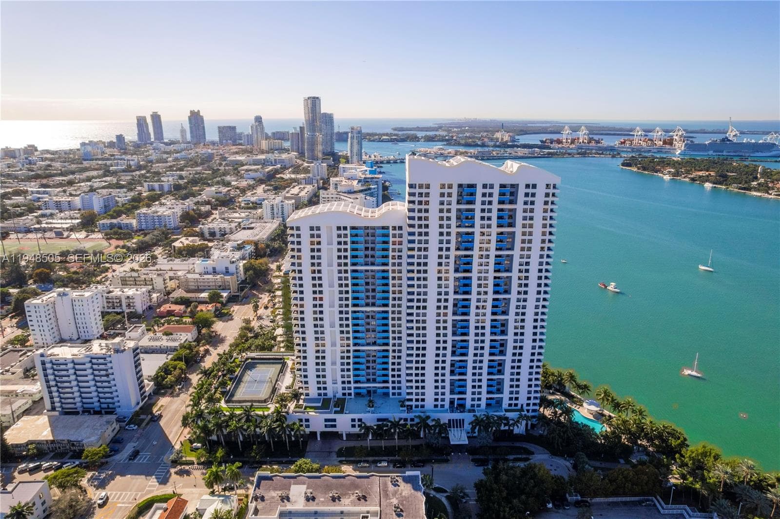 A11948505 — Miami Beach — 20