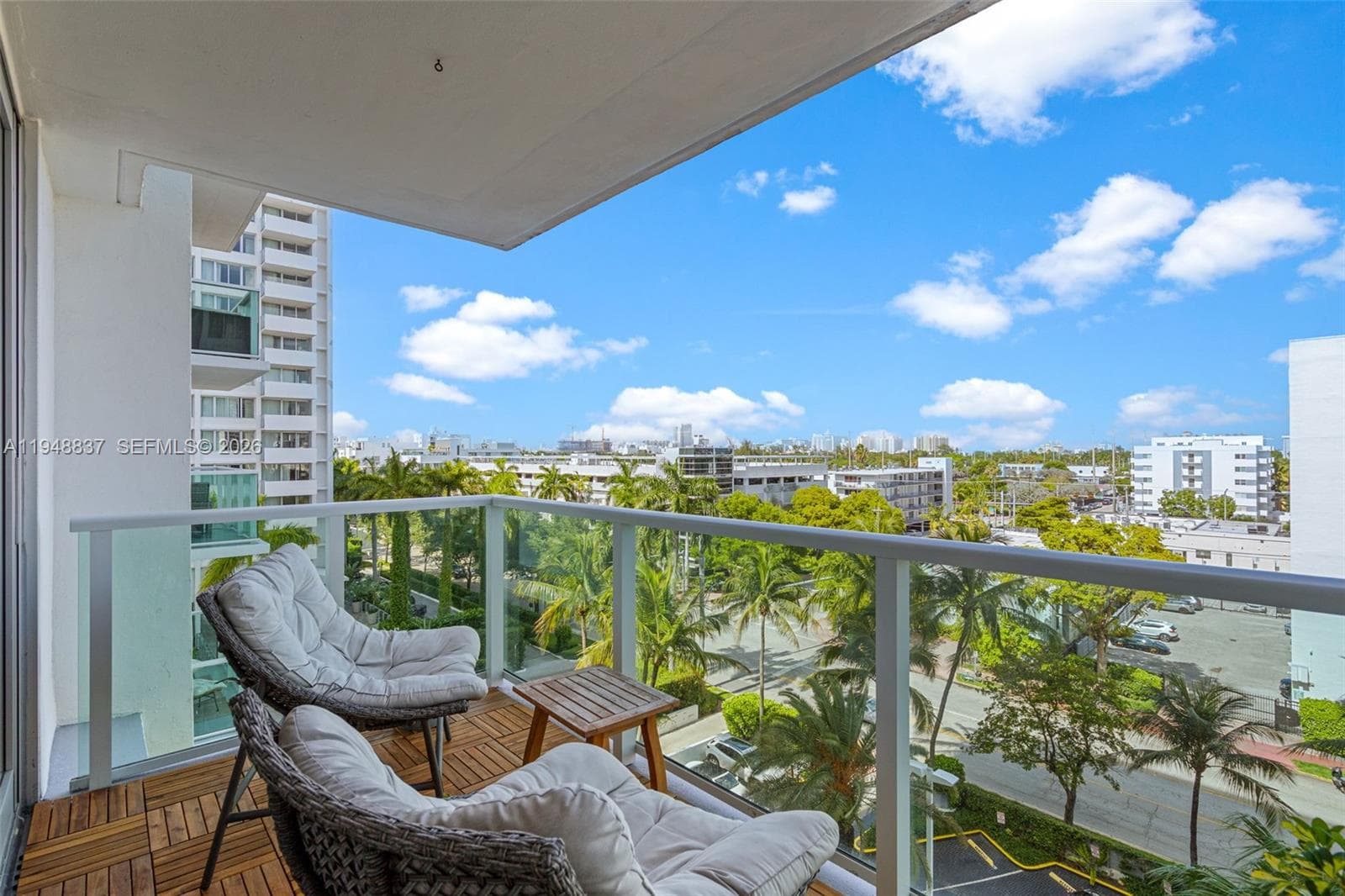 A11948837 — Miami Beach — 12