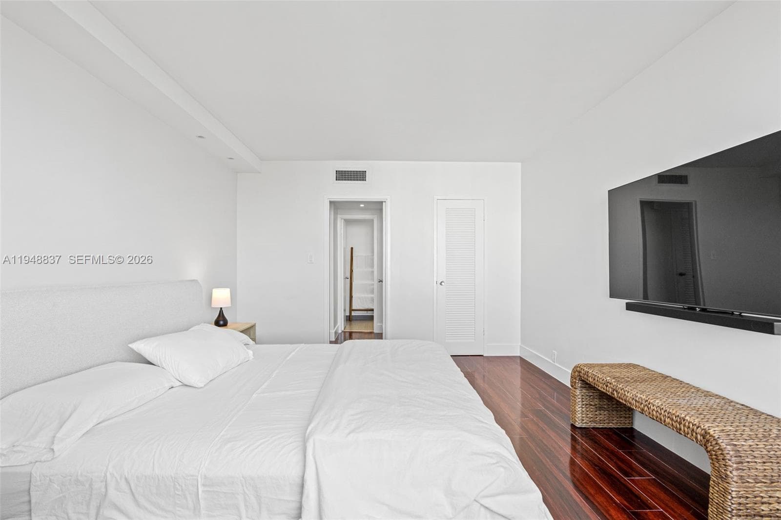 A11948837 — Miami Beach — 20