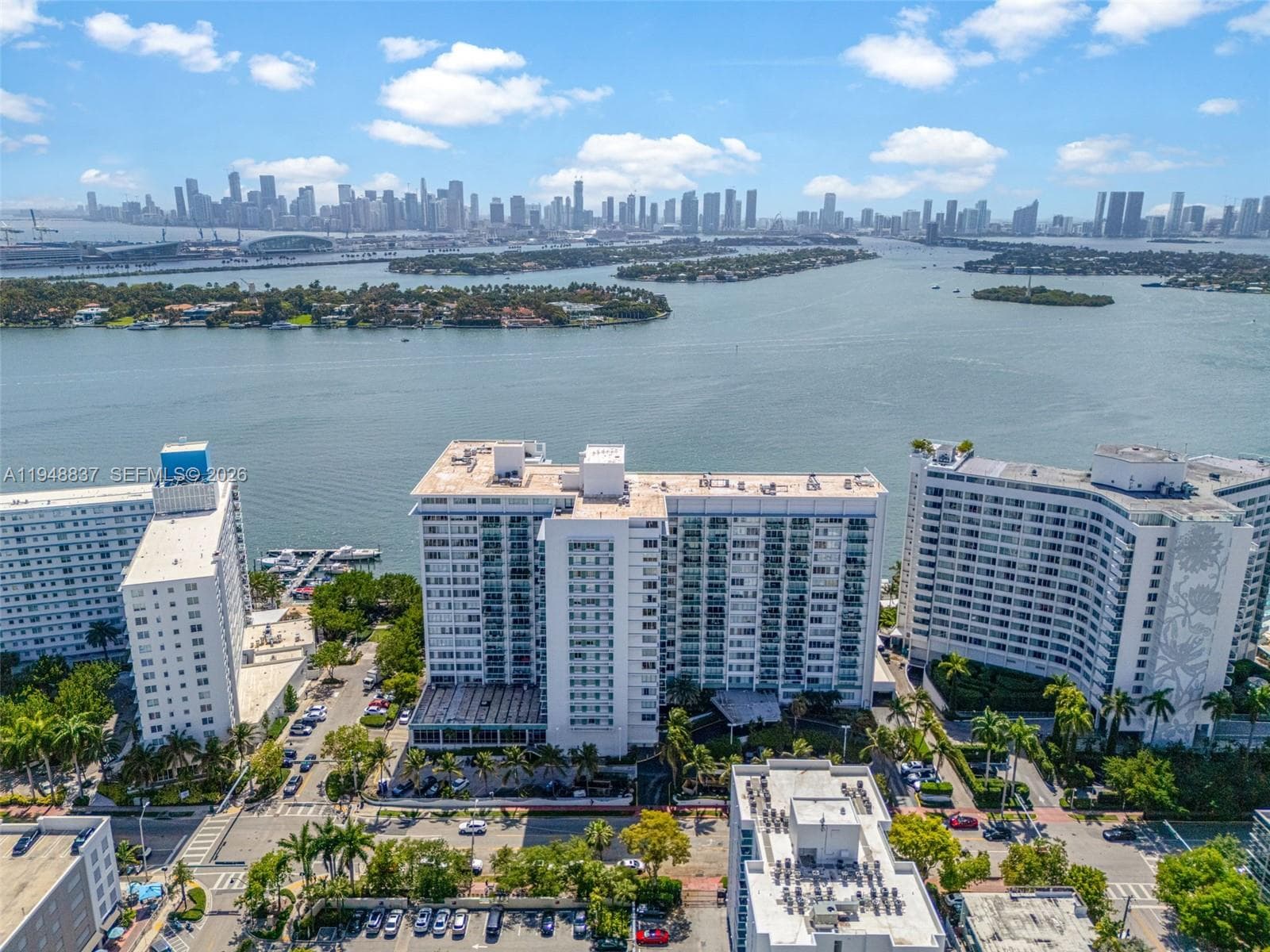 A11948837 — Miami Beach — 37
