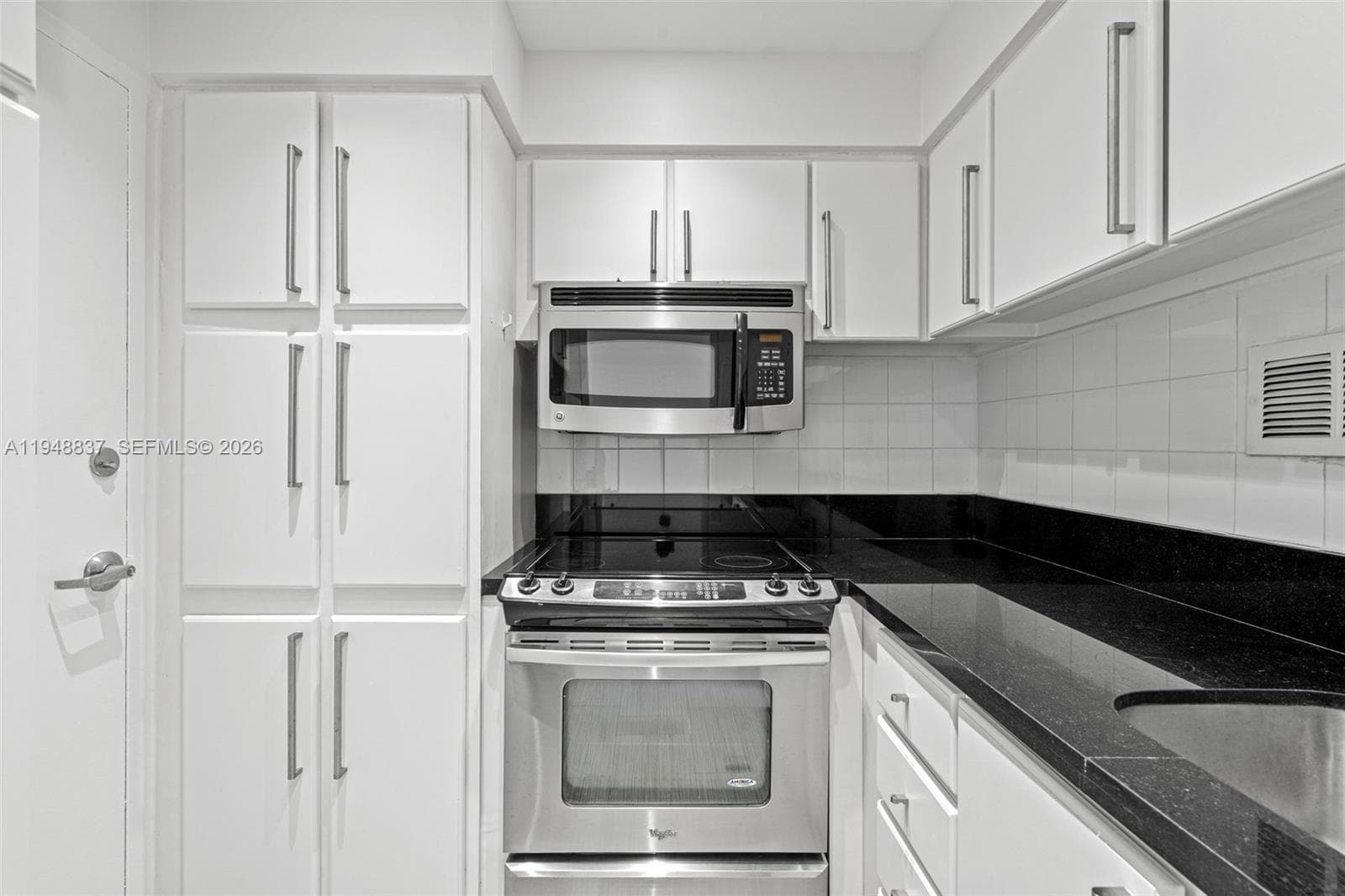 A11948837 — Miami Beach — 11
