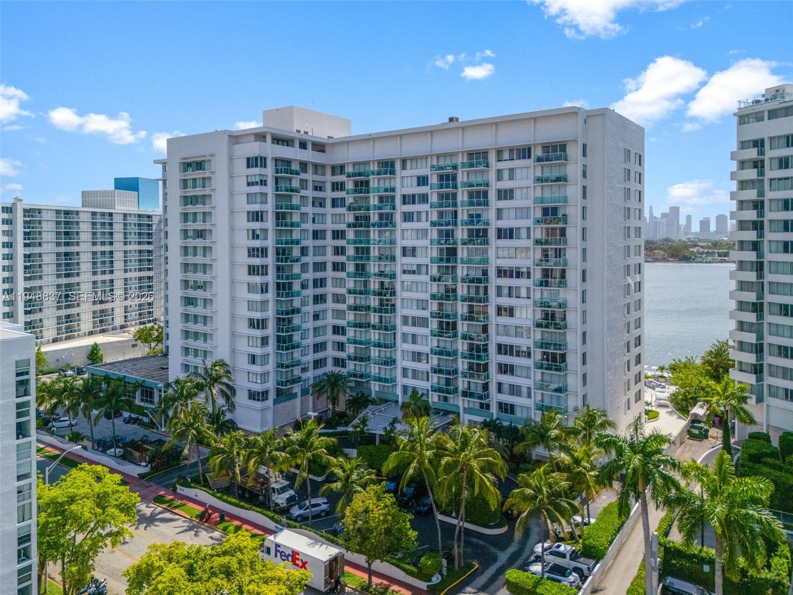A11948837 — Miami Beach — 35