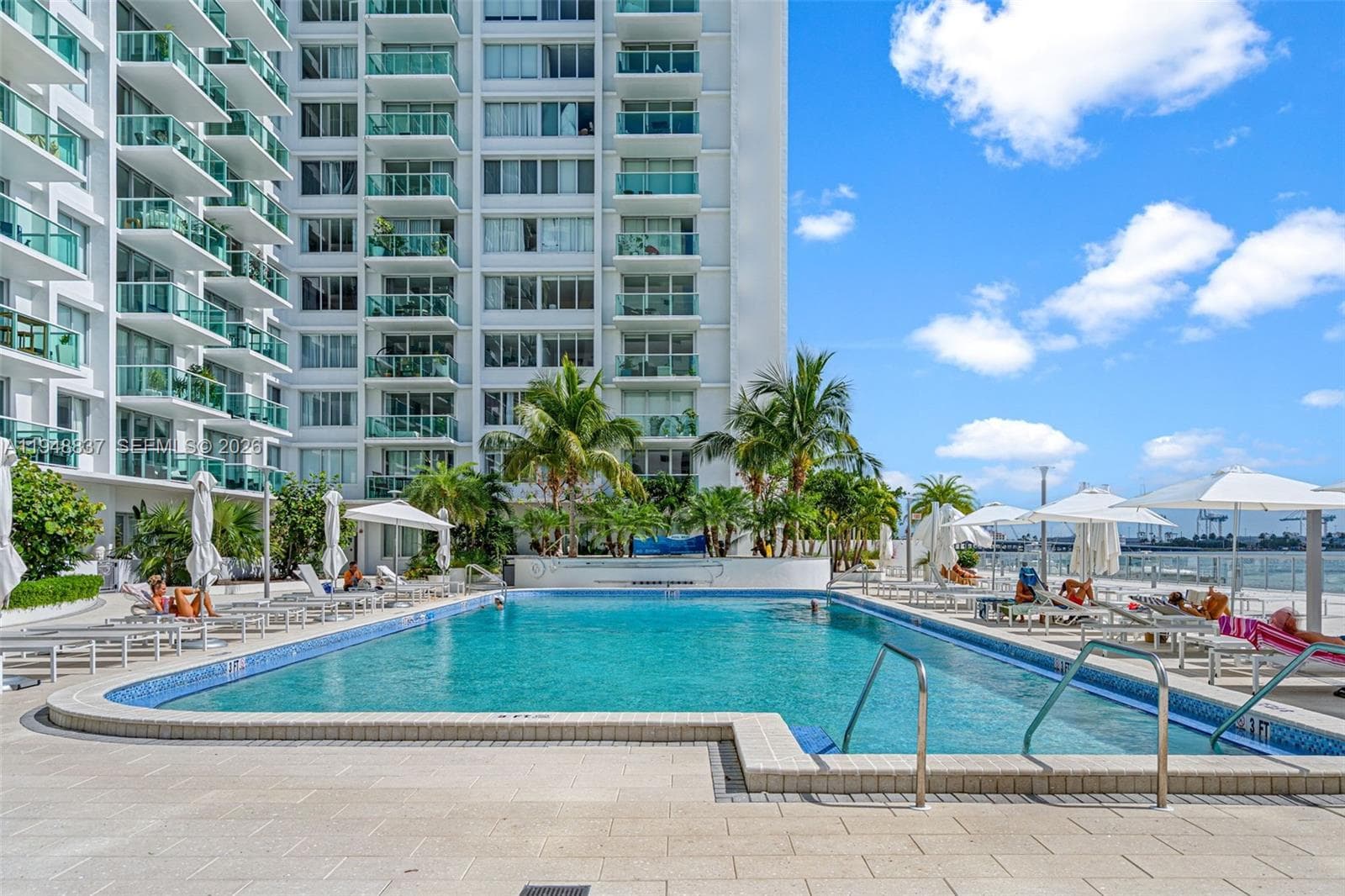 A11948837 — Miami Beach — 29