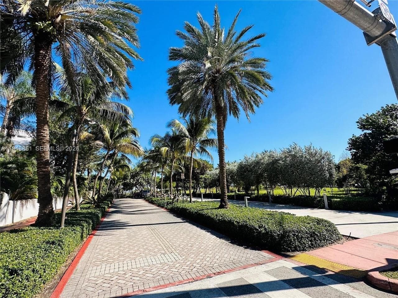 A11948861 — Miami Beach — 27