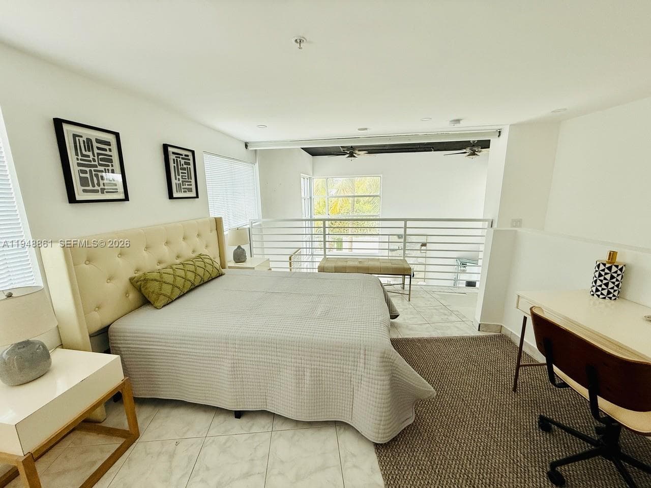 A11948861 — Miami Beach — 18