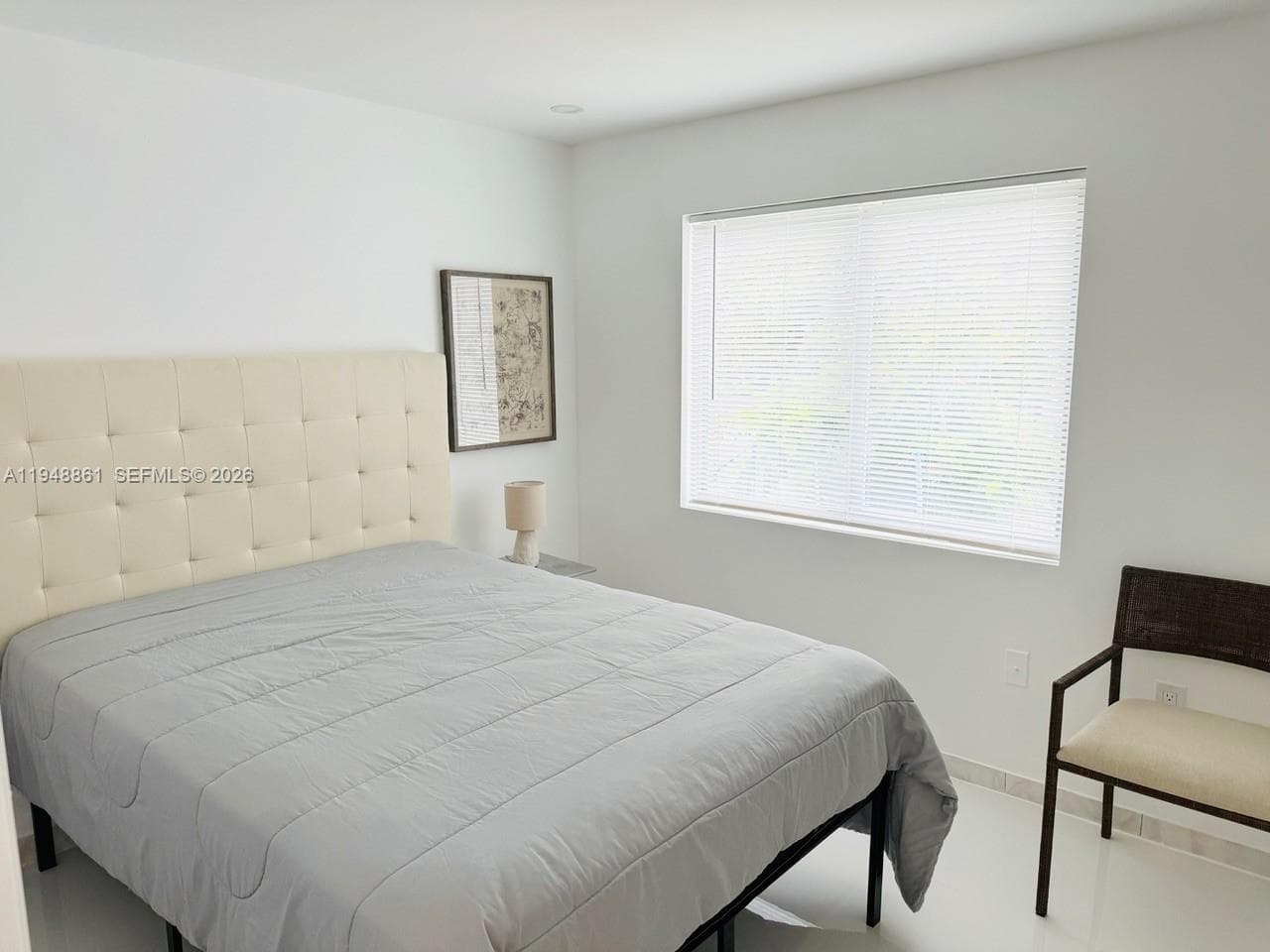 A11948861 — Miami Beach — 11