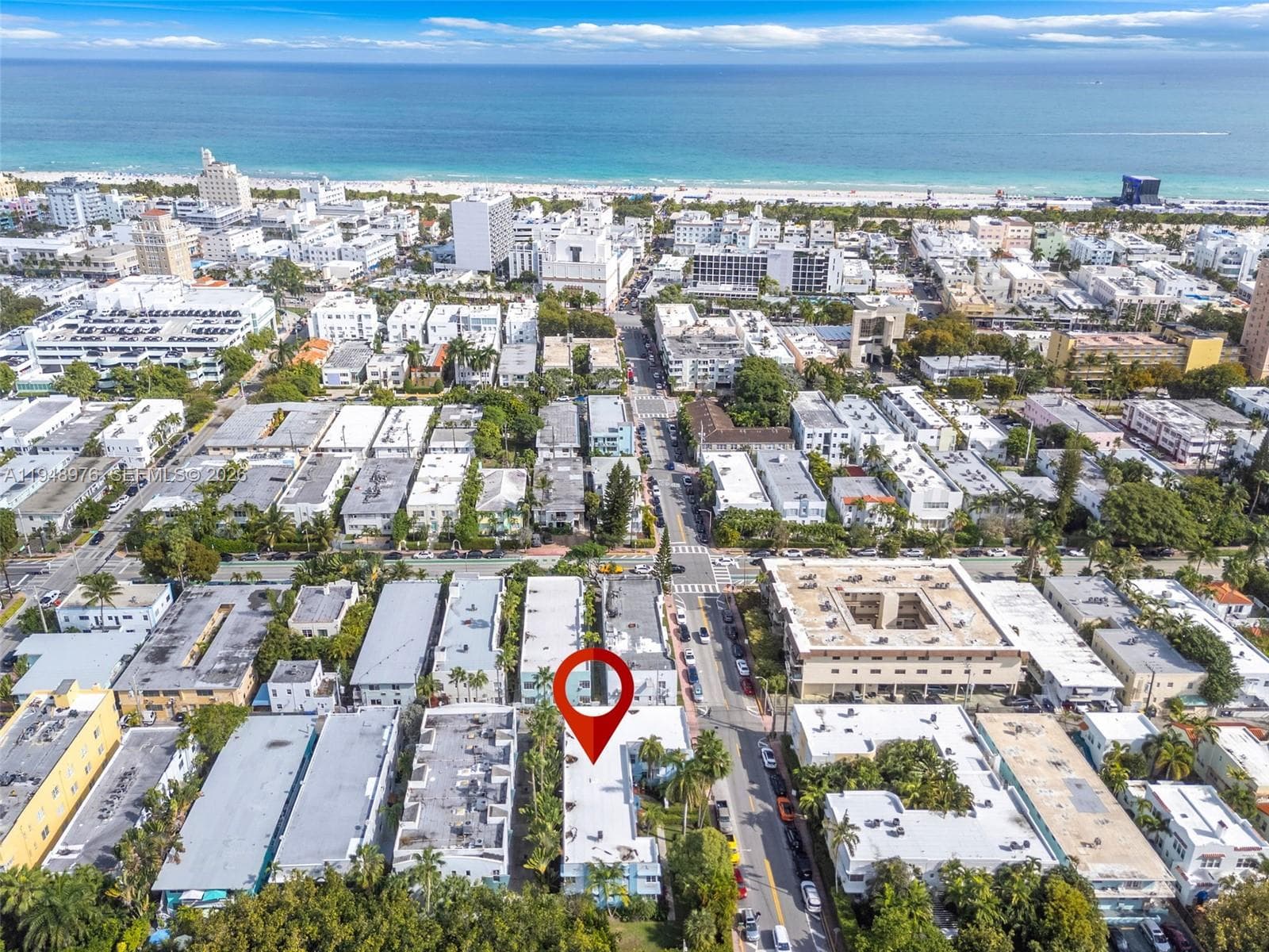 A11948976 — Miami Beach