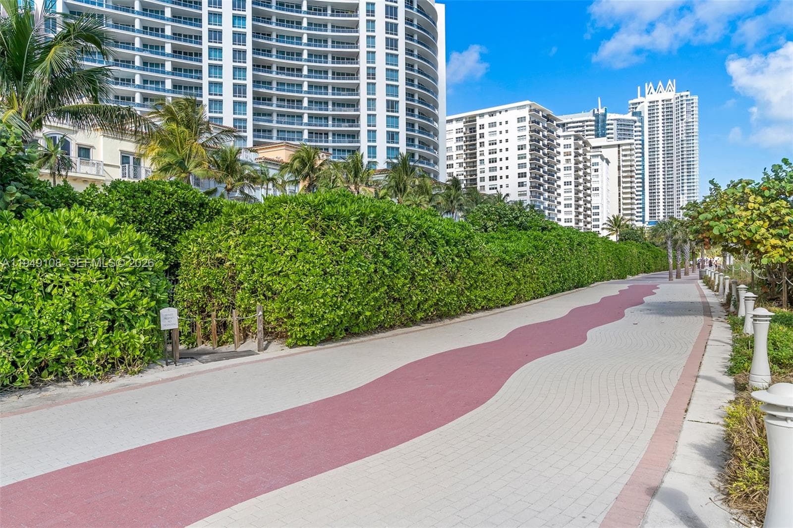 A11949108 — Miami Beach — 46