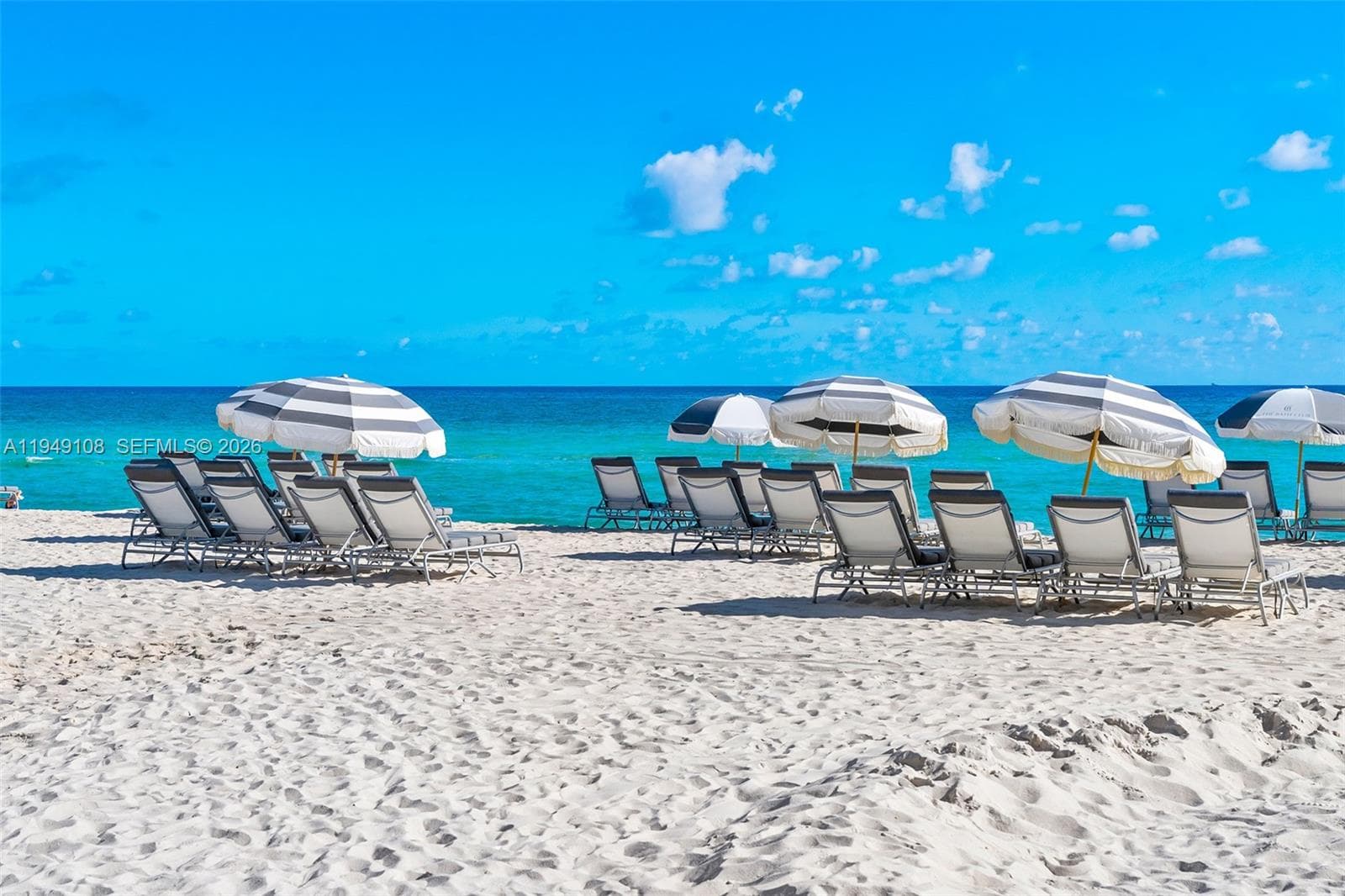 A11949108 — Miami Beach — 47