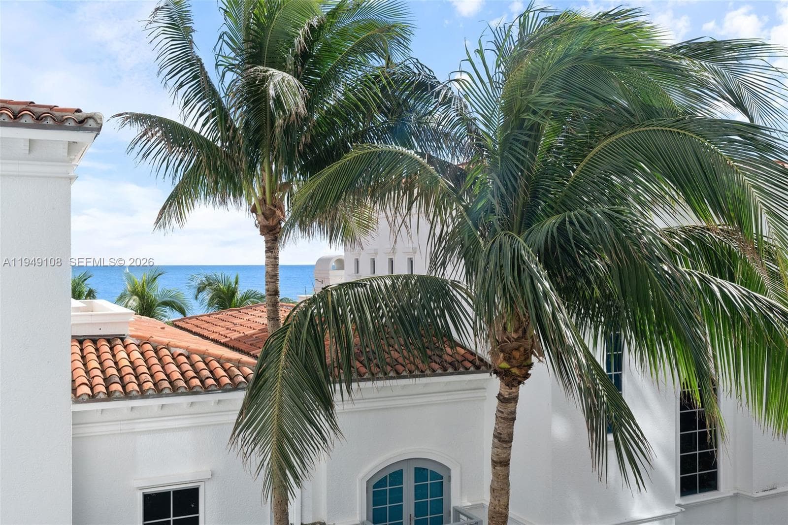 A11949108 — Miami Beach — 12