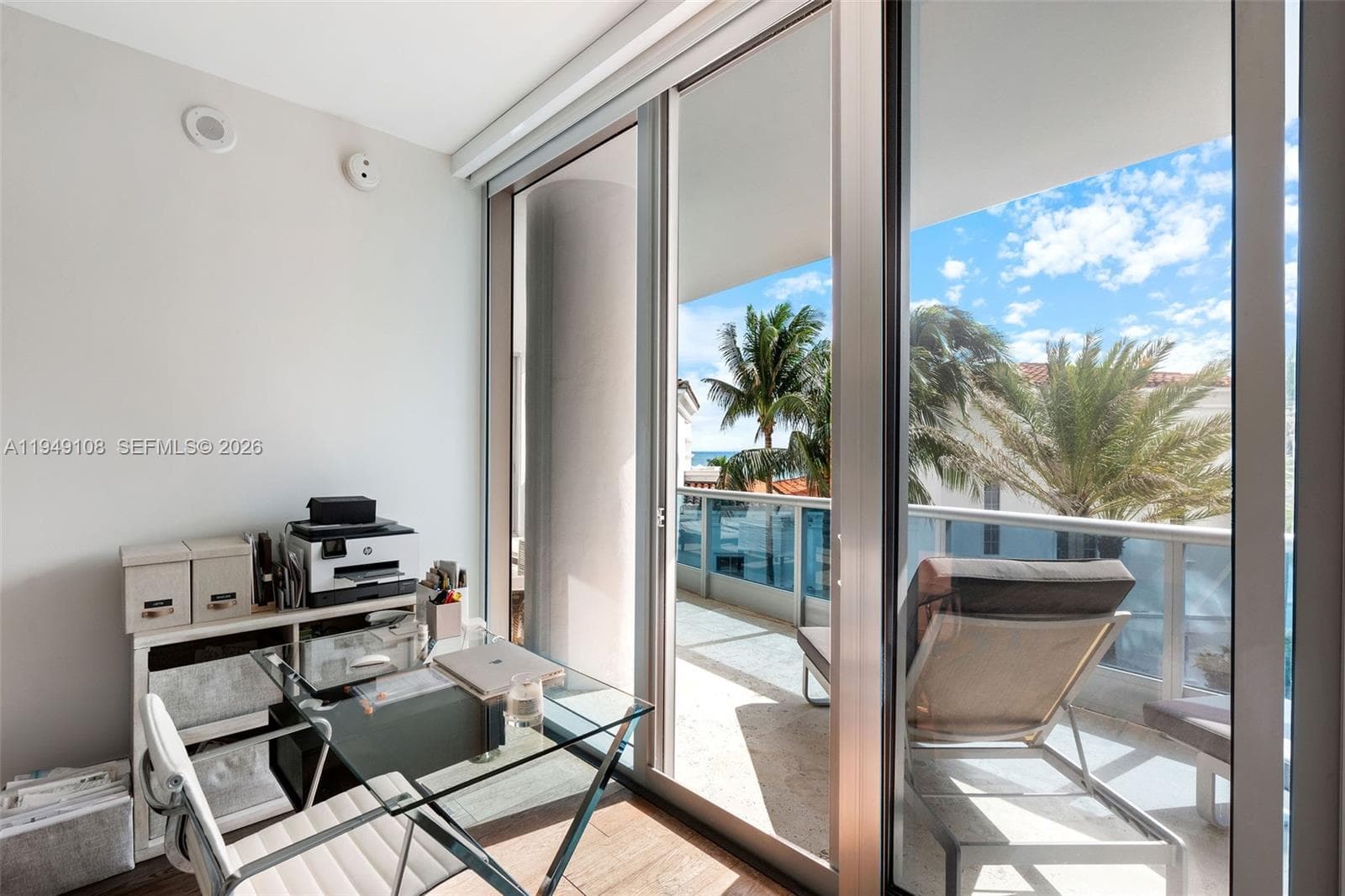 A11949108 — Miami Beach — 26