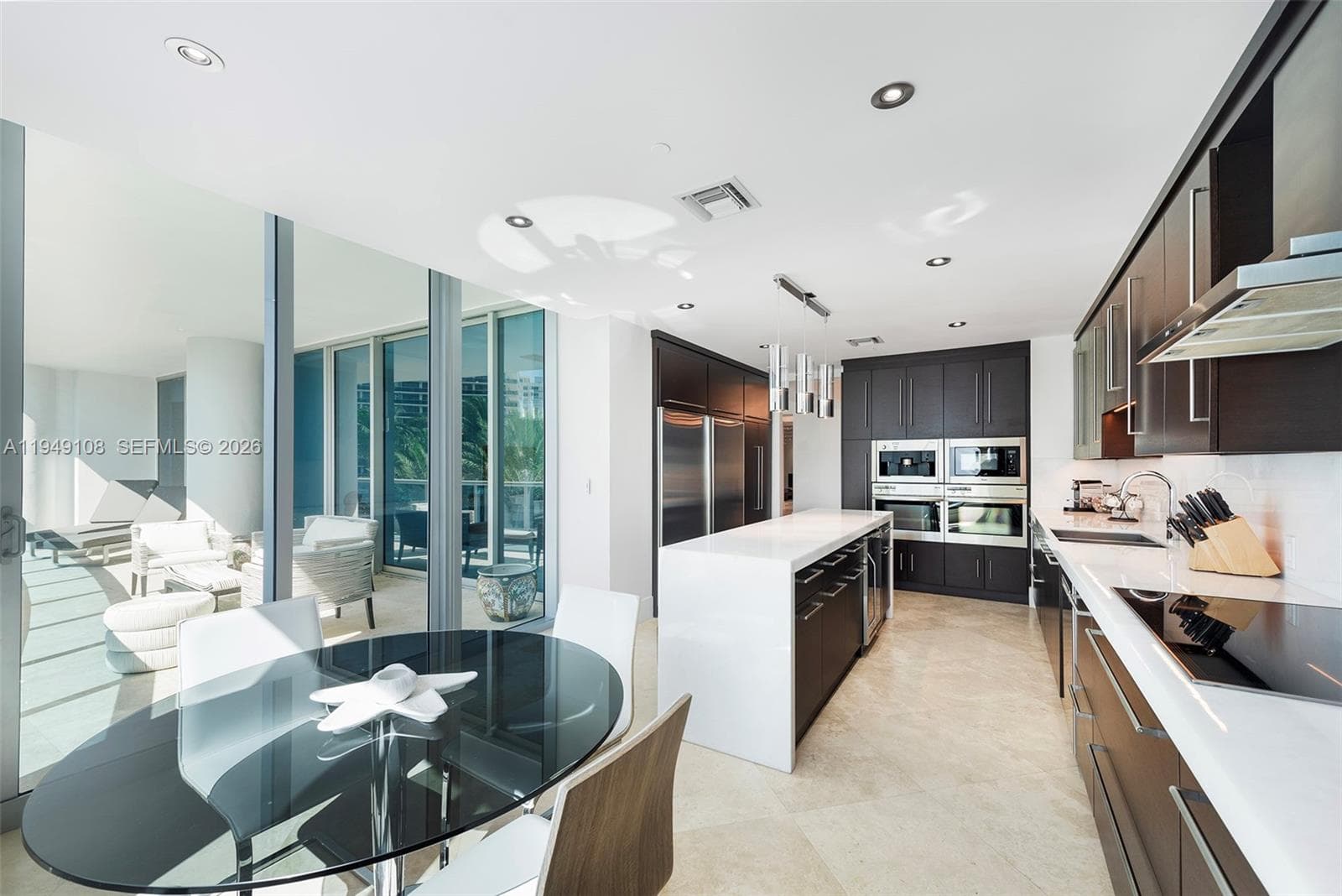 A11949108 — Miami Beach — 7