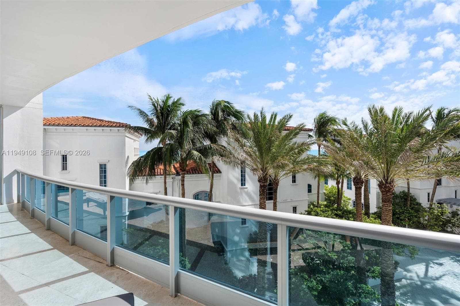 A11949108 — Miami Beach — 9