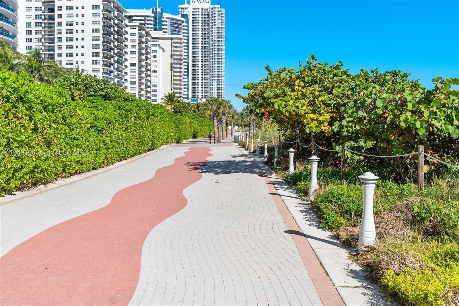 A11949108 — Miami Beach — 45