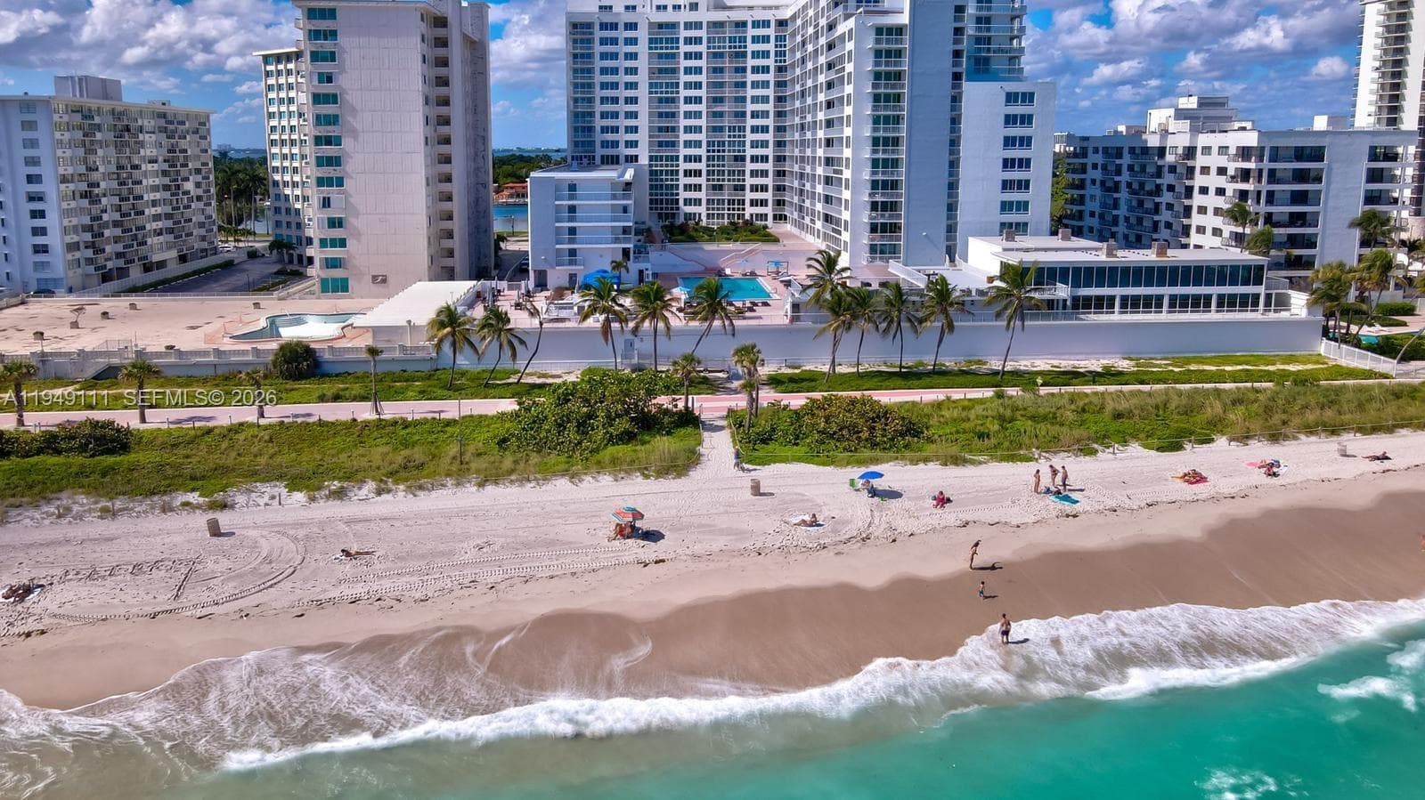 A11949111 — Miami Beach — 26