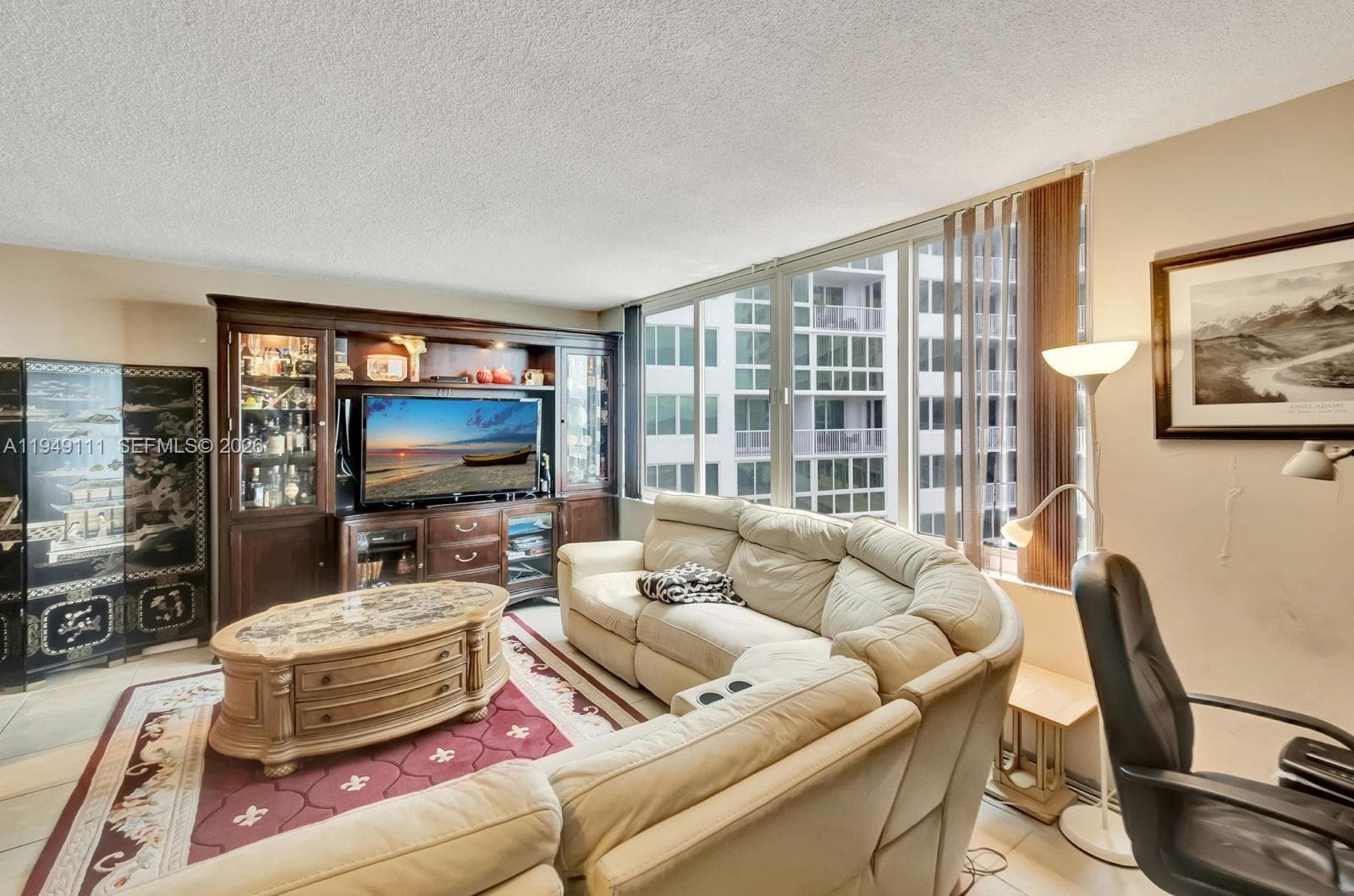 A11949111 — Miami Beach — 9