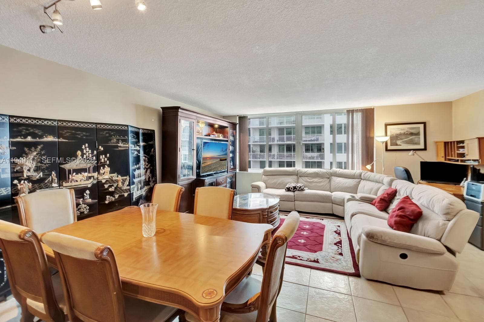 A11949111 — Miami Beach — 10