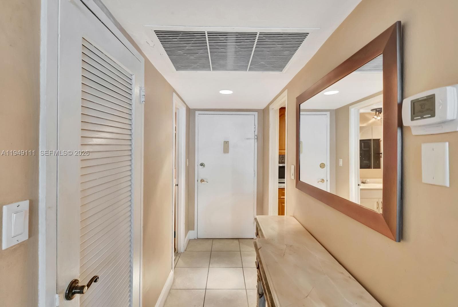 A11949111 — Miami Beach — 4