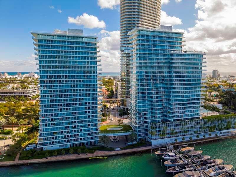 A11949160 — Miami Beach — 23