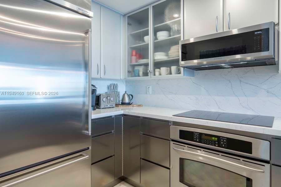 A11949160 — Miami Beach — 11
