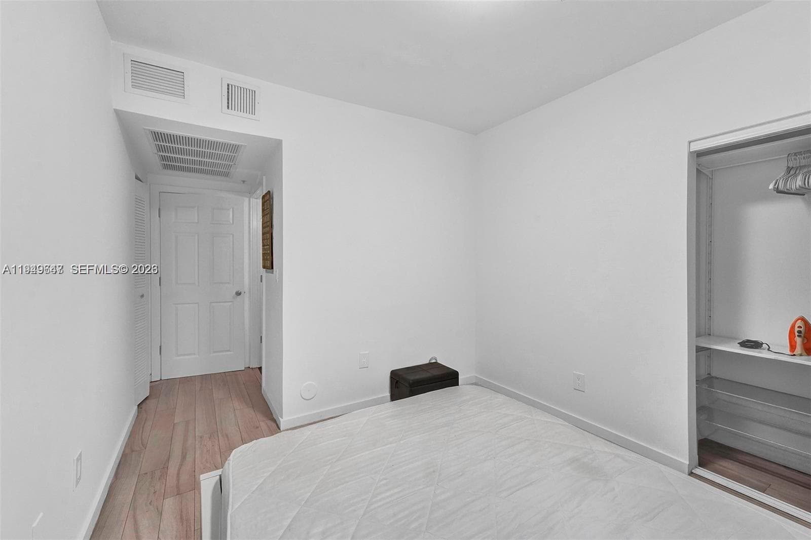 A11949647 — Miami Beach — 5
