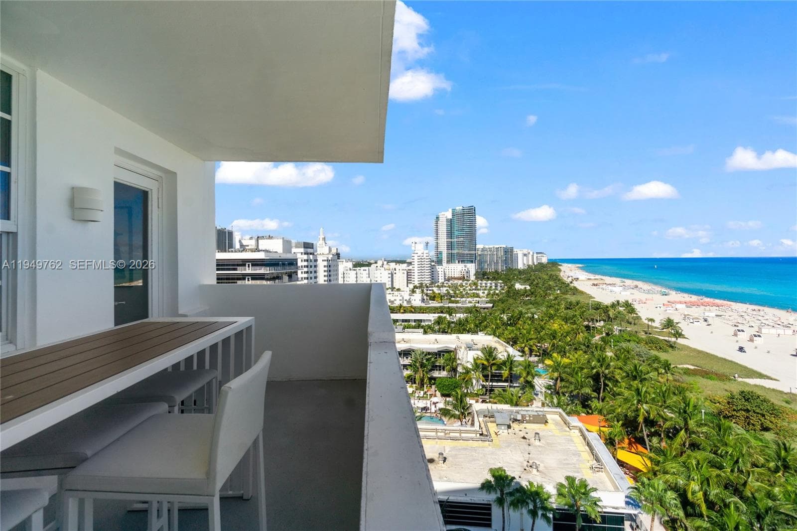 A11949762 — Miami Beach — 27