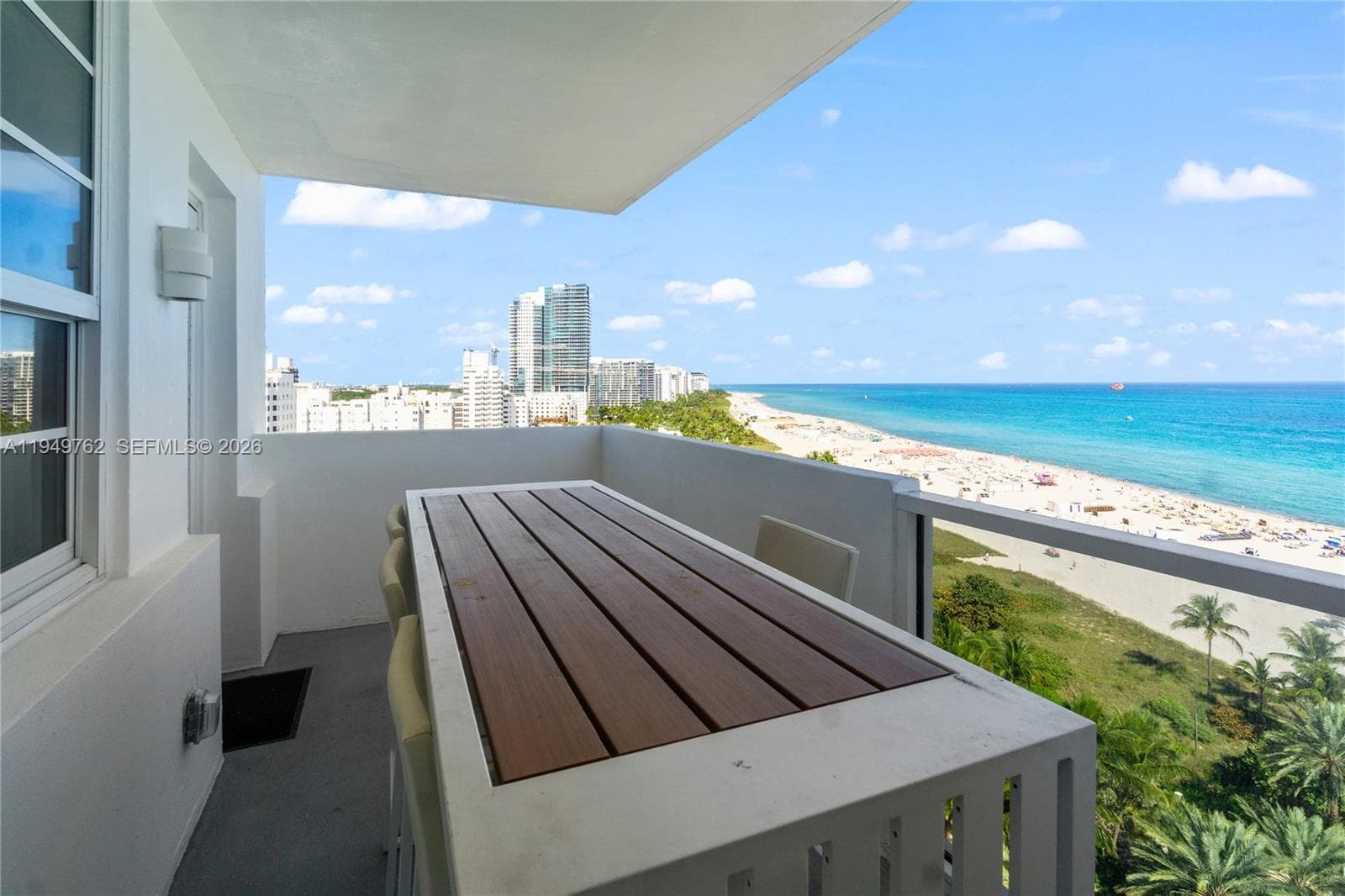A11949762 — Miami Beach — 26