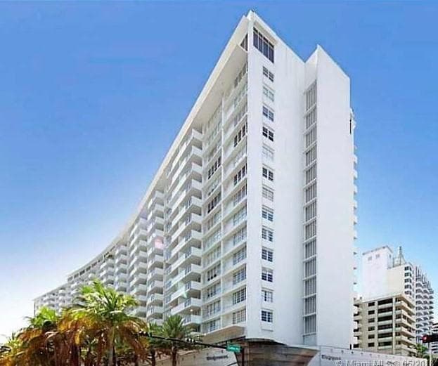 F10546709 — Miami Beach — 11