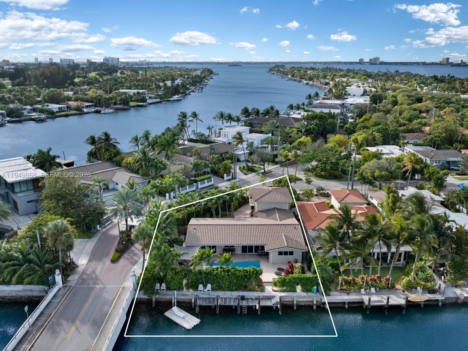 A11949868 — Miami Beach — 23