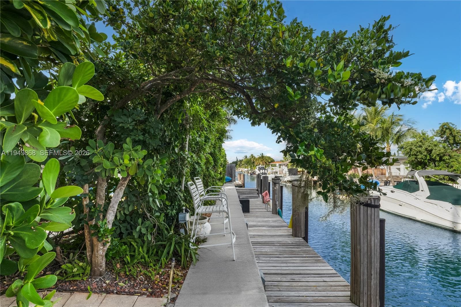 A11949868 — Miami Beach — 2