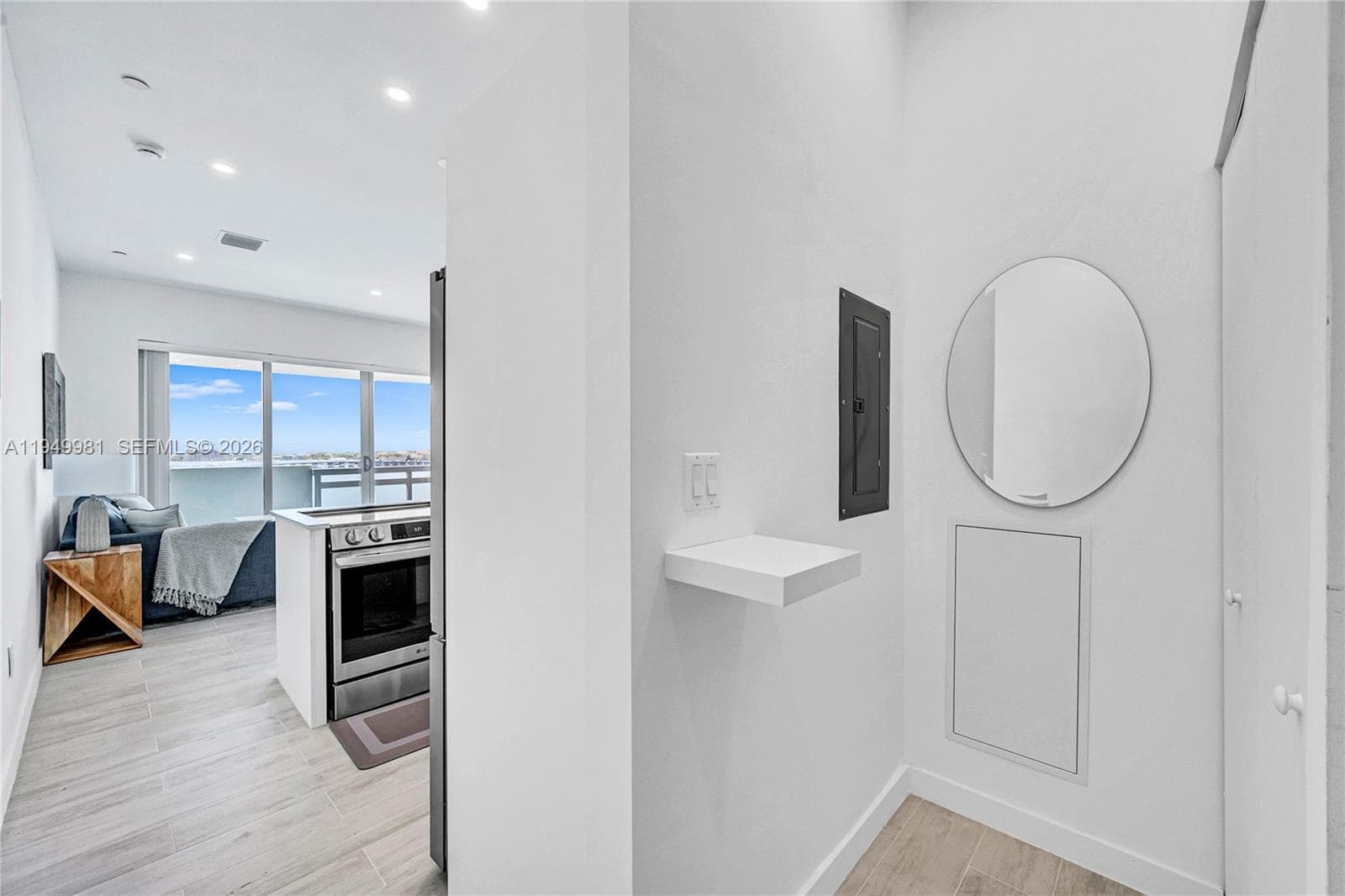 A11949981 — Miami Beach — 22