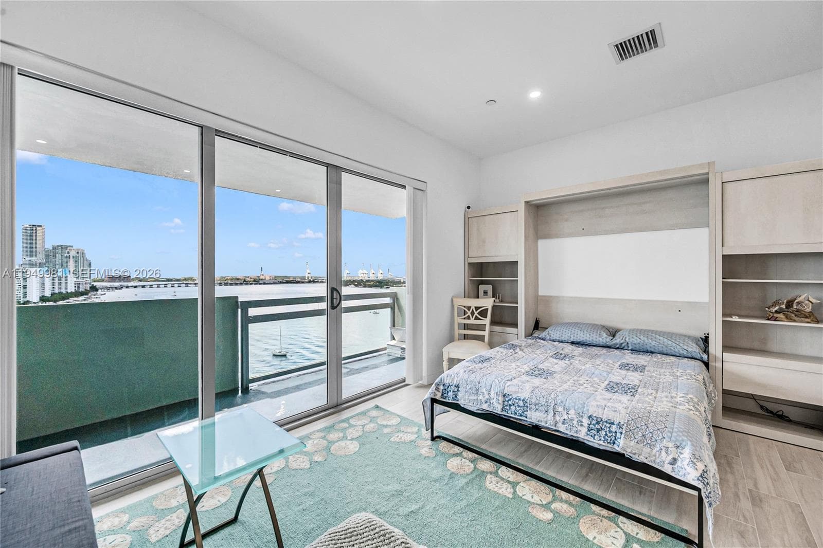 A11949981 — Miami Beach — 3