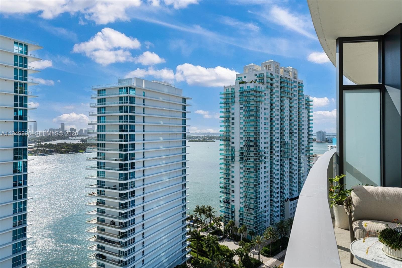 A11949995 — Miami Beach — 20