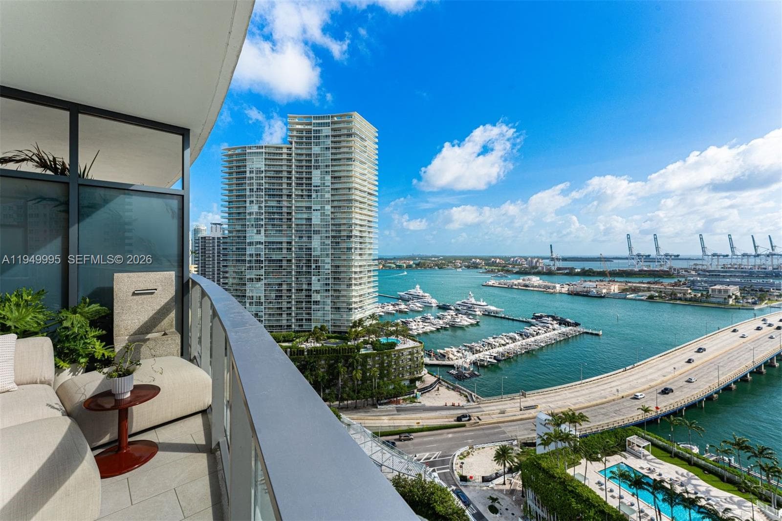A11949995 — Miami Beach — 18