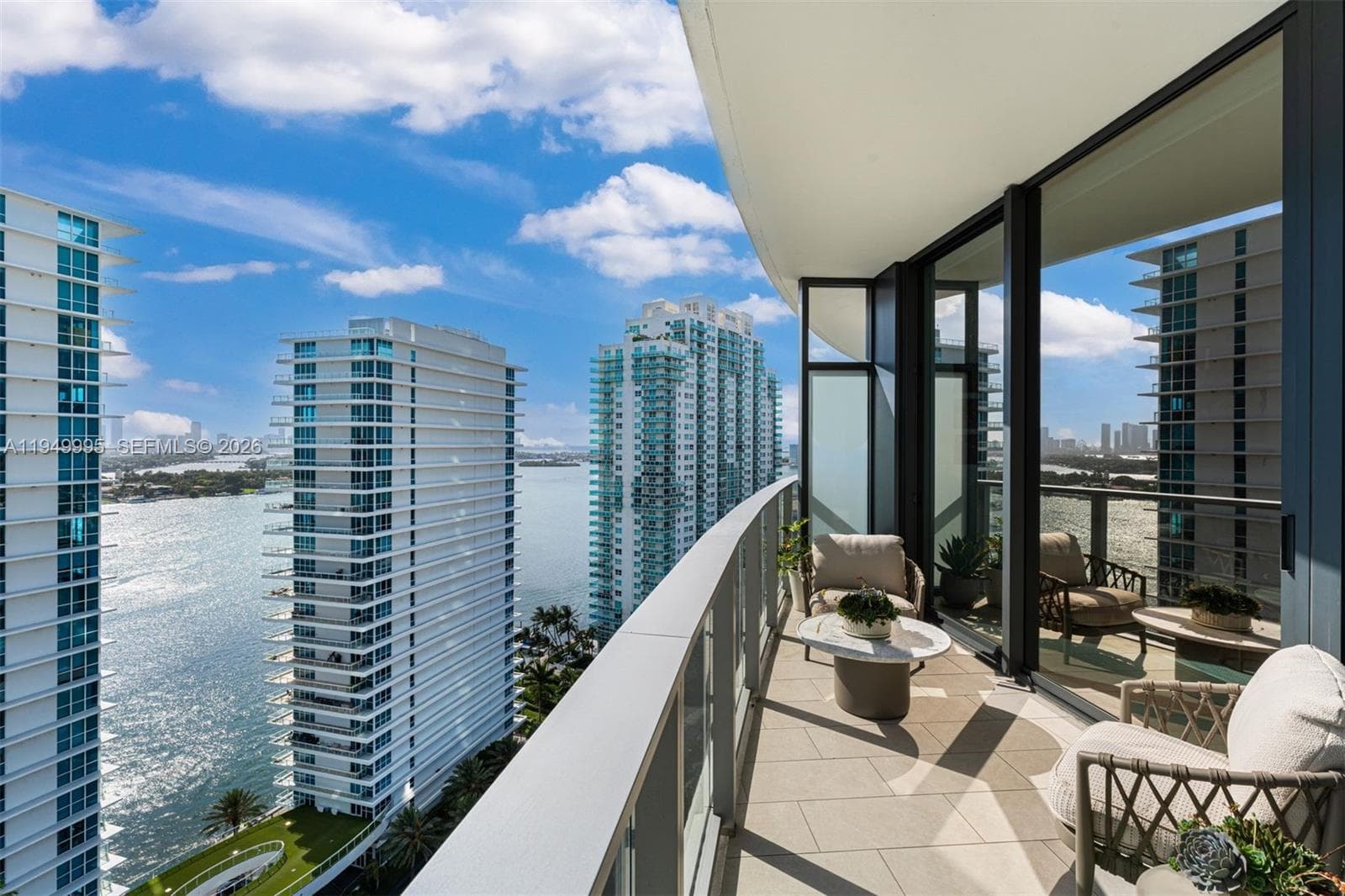 A11949995 — Miami Beach — 21