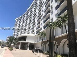 A11950023 — Miami Beach